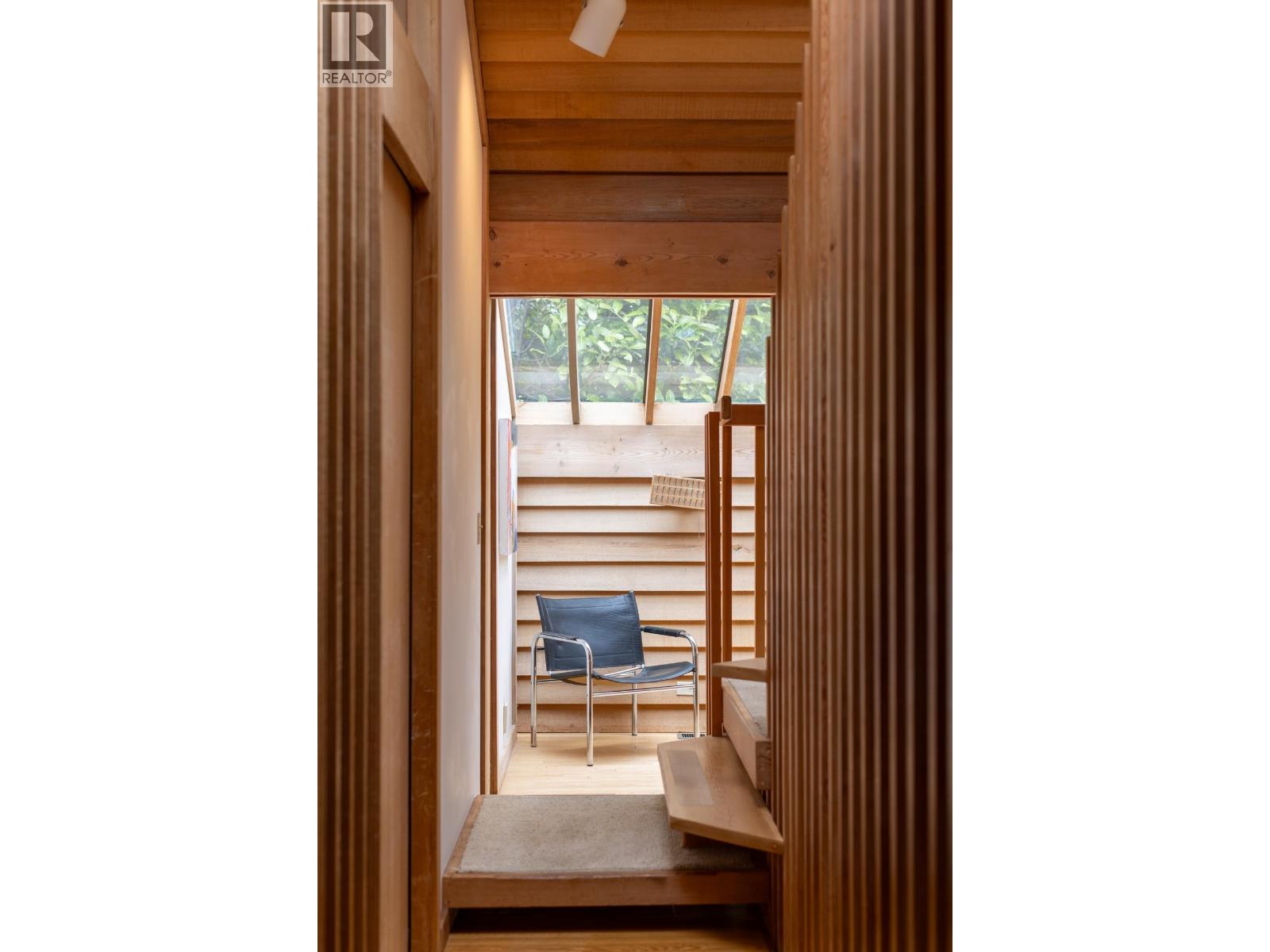 2094 HAYWOOD AVENUE, West Vancouver