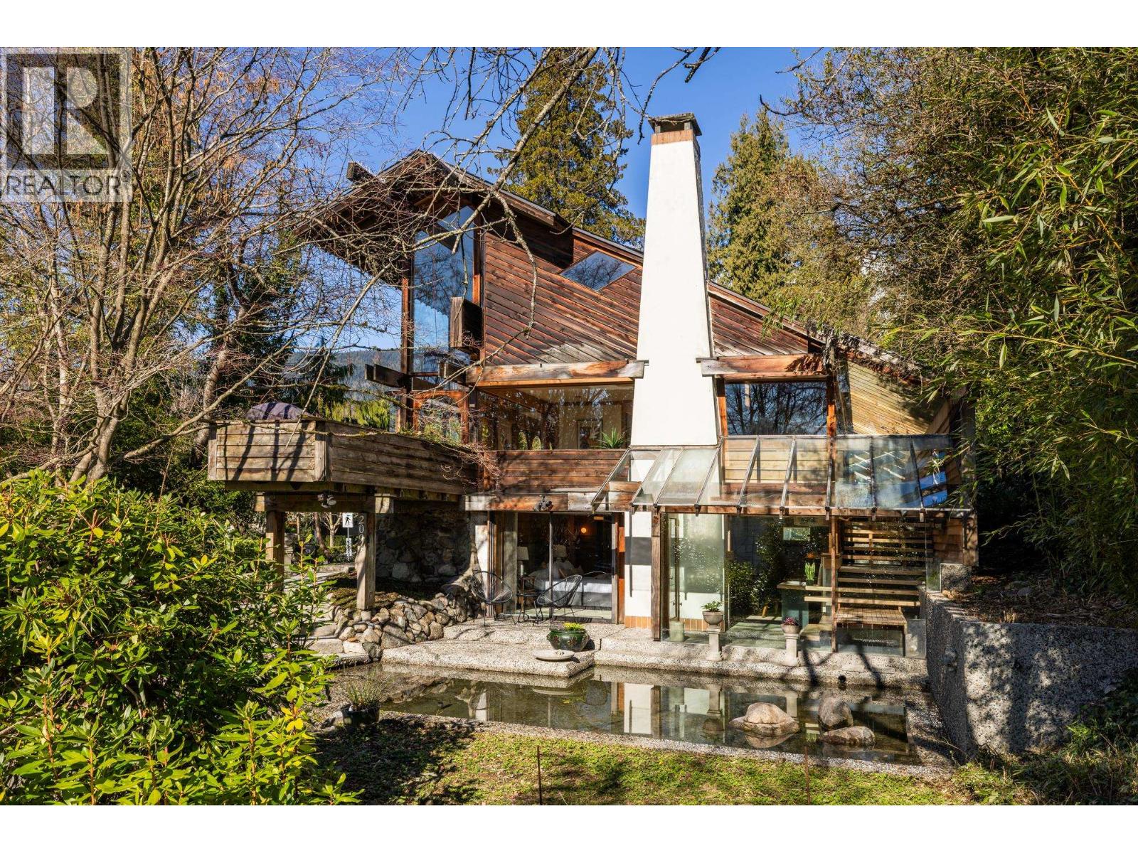 2094 HAYWOOD AVENUE, West Vancouver