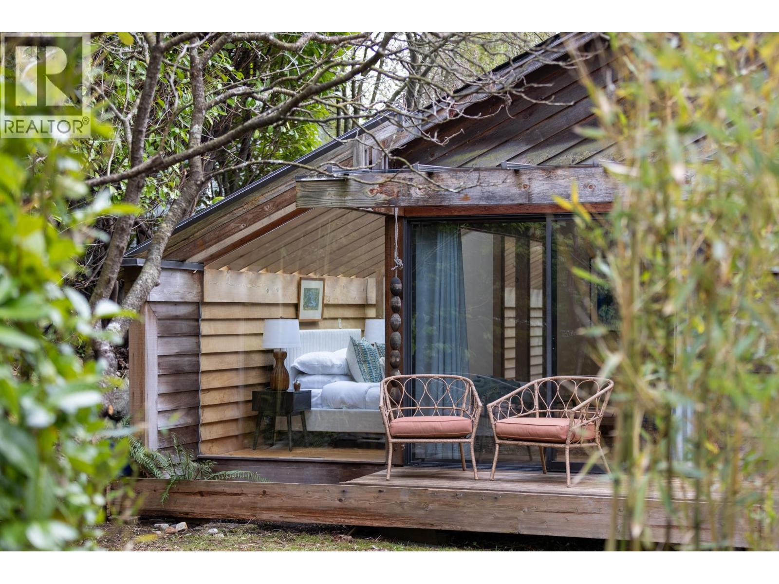 2094 HAYWOOD AVENUE, West Vancouver