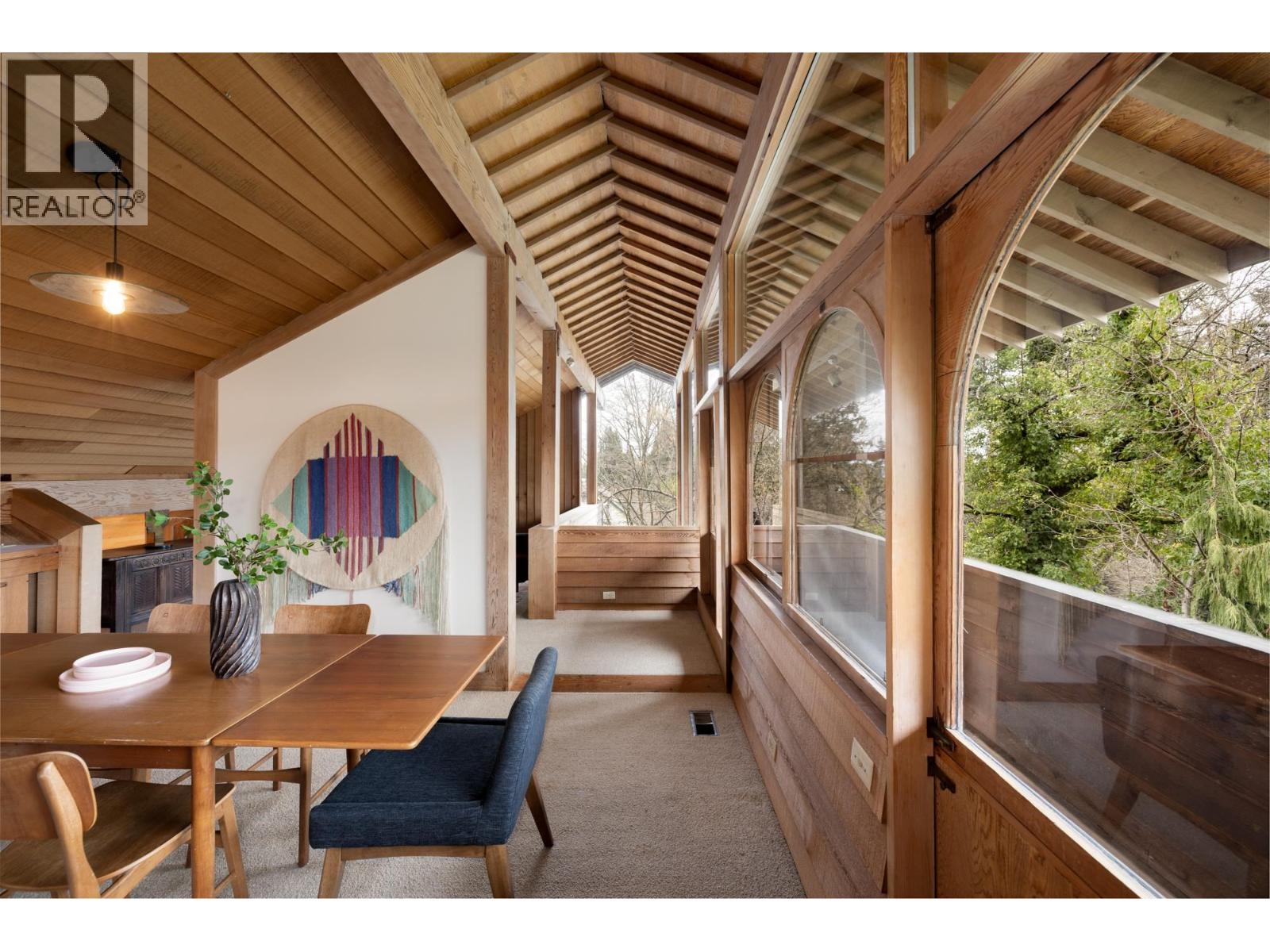 2094 HAYWOOD AVENUE, West Vancouver