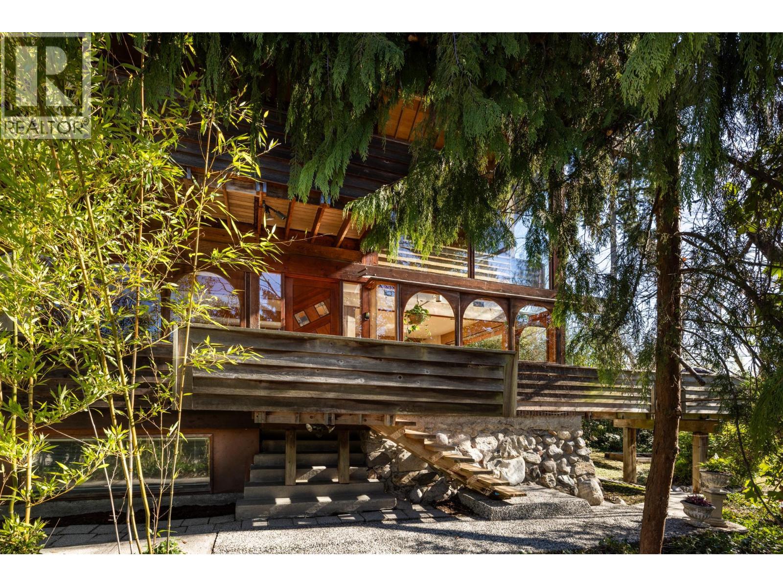 2094 HAYWOOD AVENUE, West Vancouver