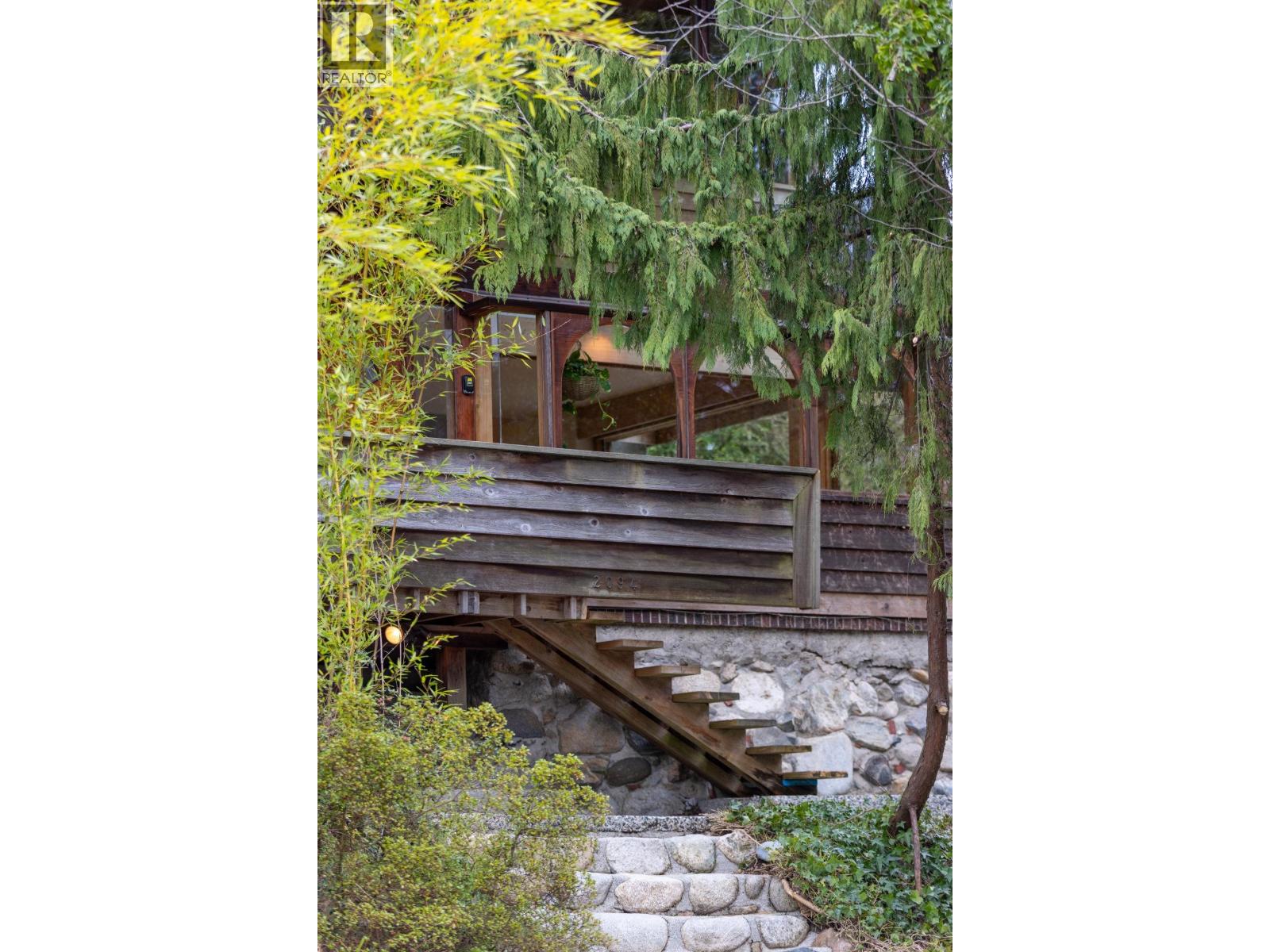 2094 HAYWOOD AVENUE, West Vancouver