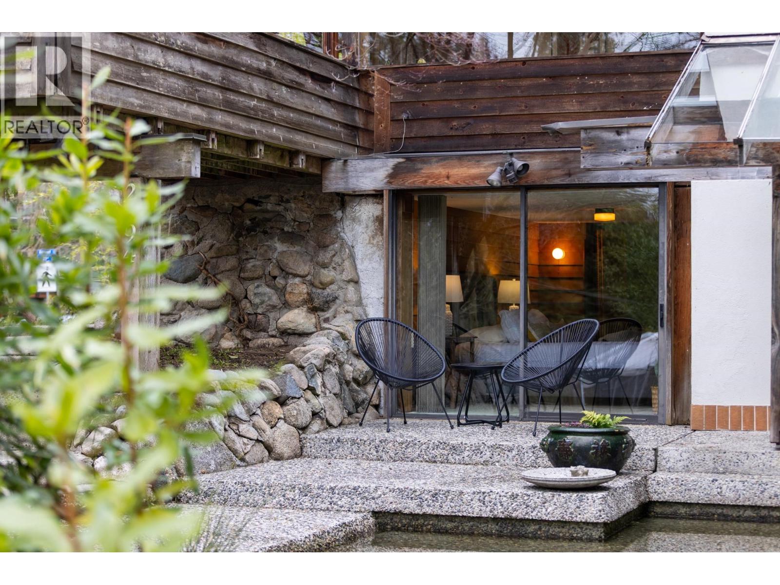 2094 HAYWOOD AVENUE, West Vancouver