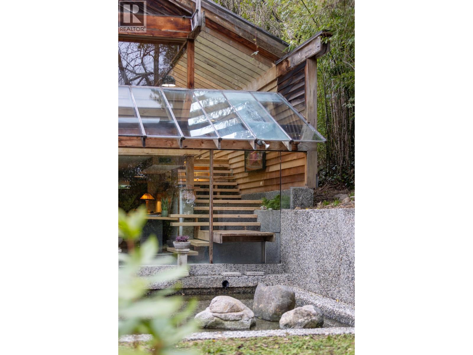 2094 HAYWOOD AVENUE, West Vancouver