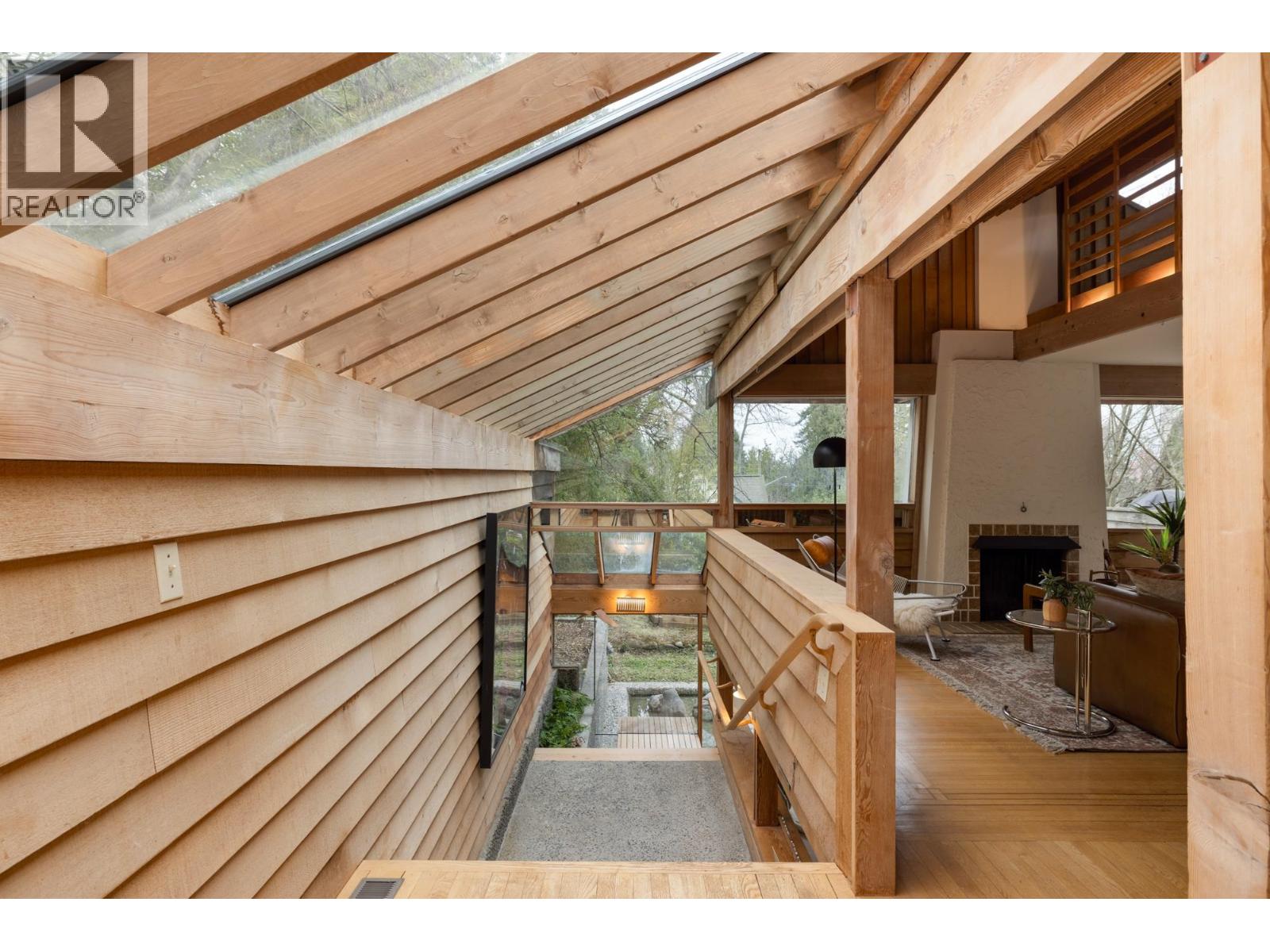 2094 HAYWOOD AVENUE, West Vancouver