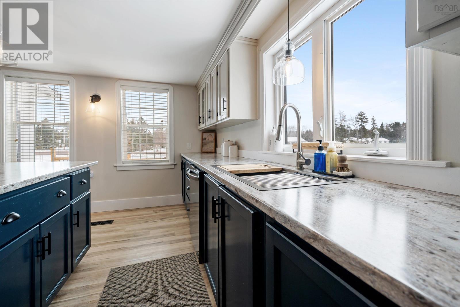 Property 30 of 47 of 1353 Hastings Road