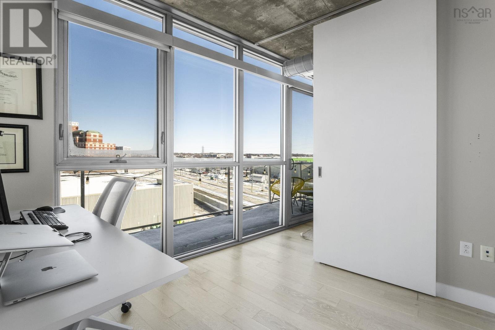 Property 16 of 31 of 508 1065 Barrington Street