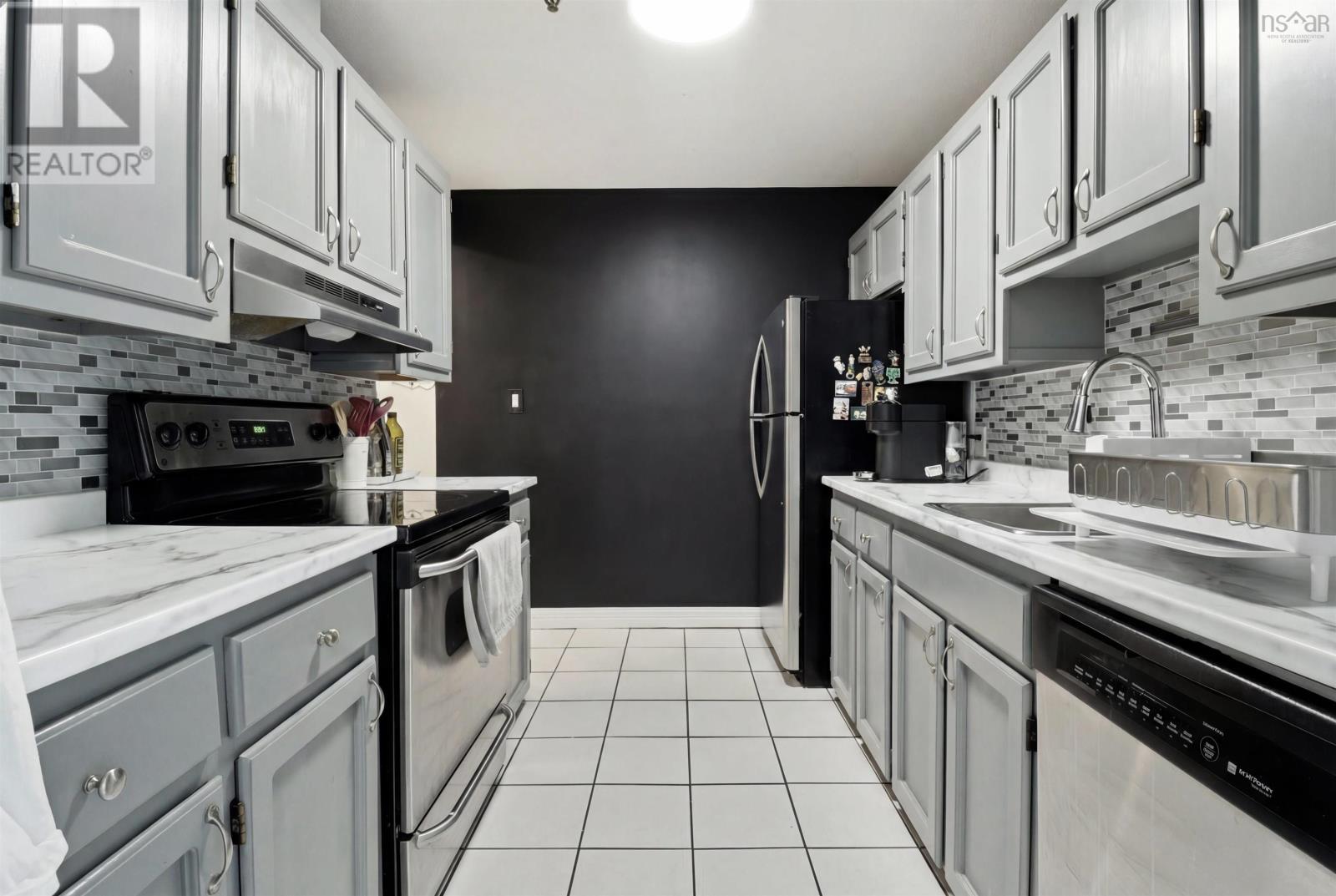 Property 3 of 21 of 303 32 Veronica Drive