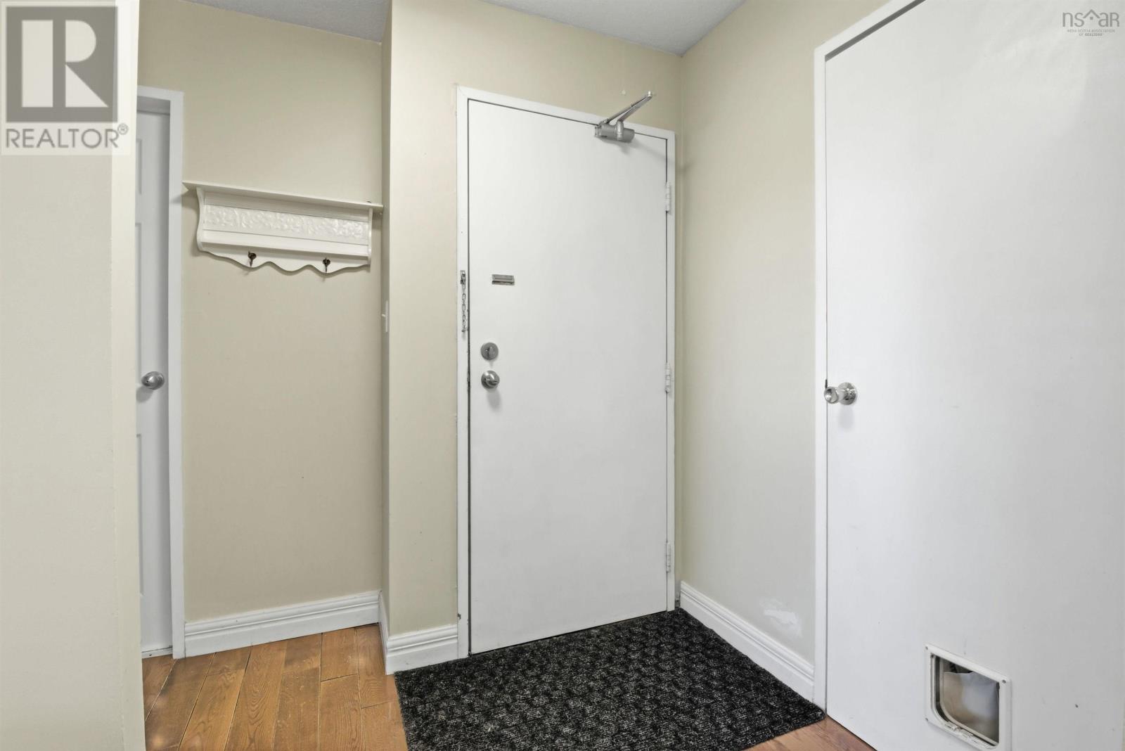 Property 2 of 21 of 303 32 Veronica Drive