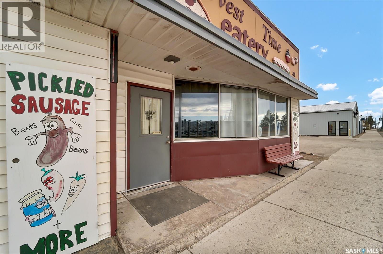 113 Railway AVENUE W - photo 2