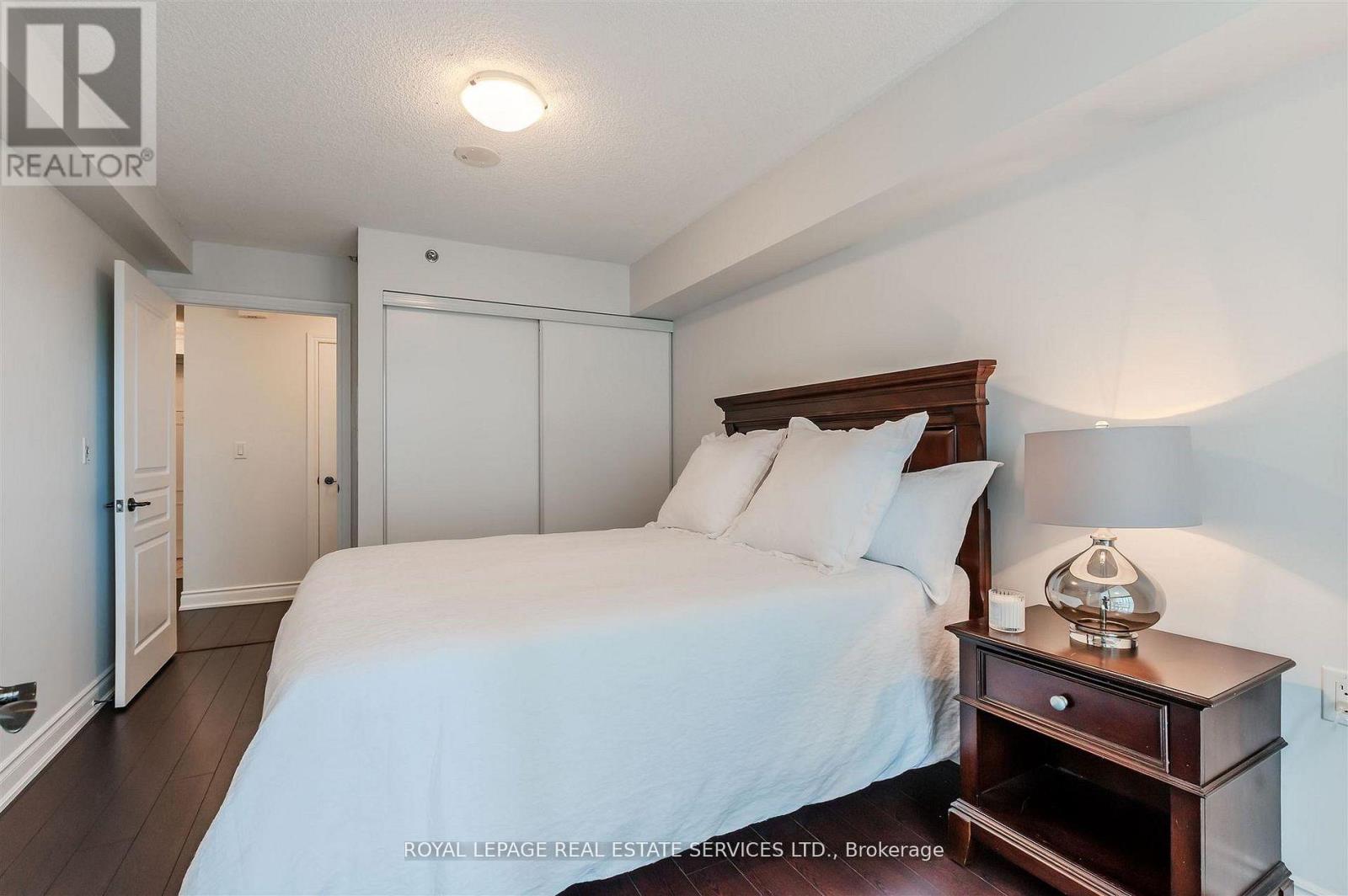 #1109 3 MARINE PARADE DRIVE - 20