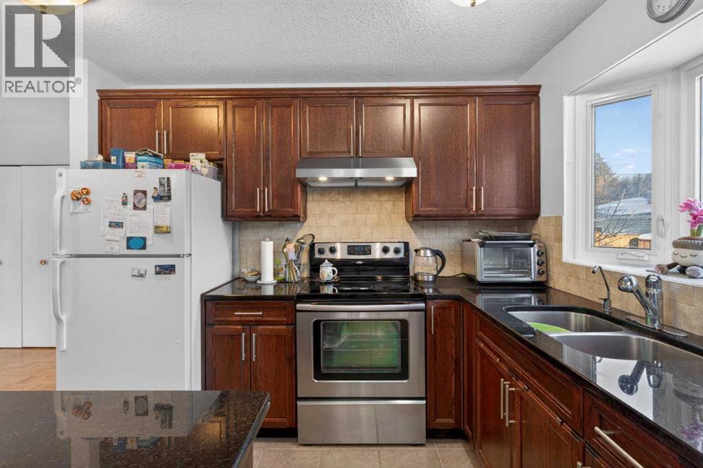 Single Family House Bungalow for Sale in   Street NW Varsity Calgary 