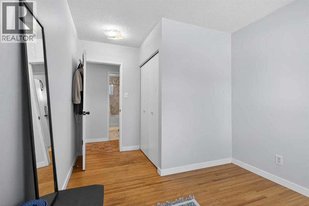 Single Family House Bungalow for Sale in   Street NW Varsity Calgary 