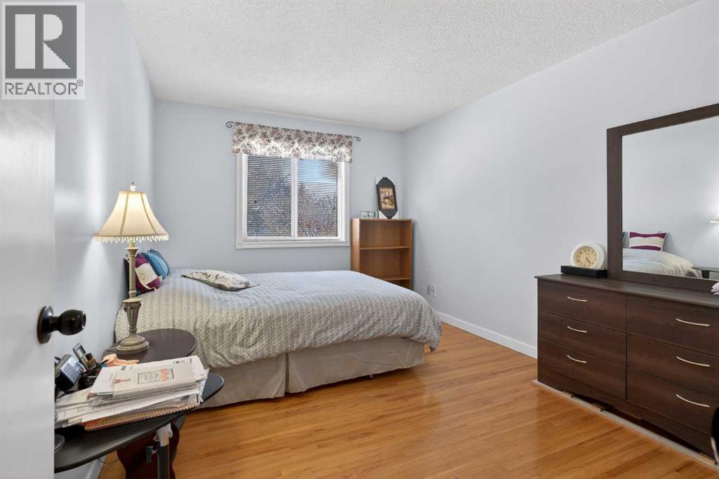 Single Family House Bungalow for Sale in   Street NW Varsity Calgary 