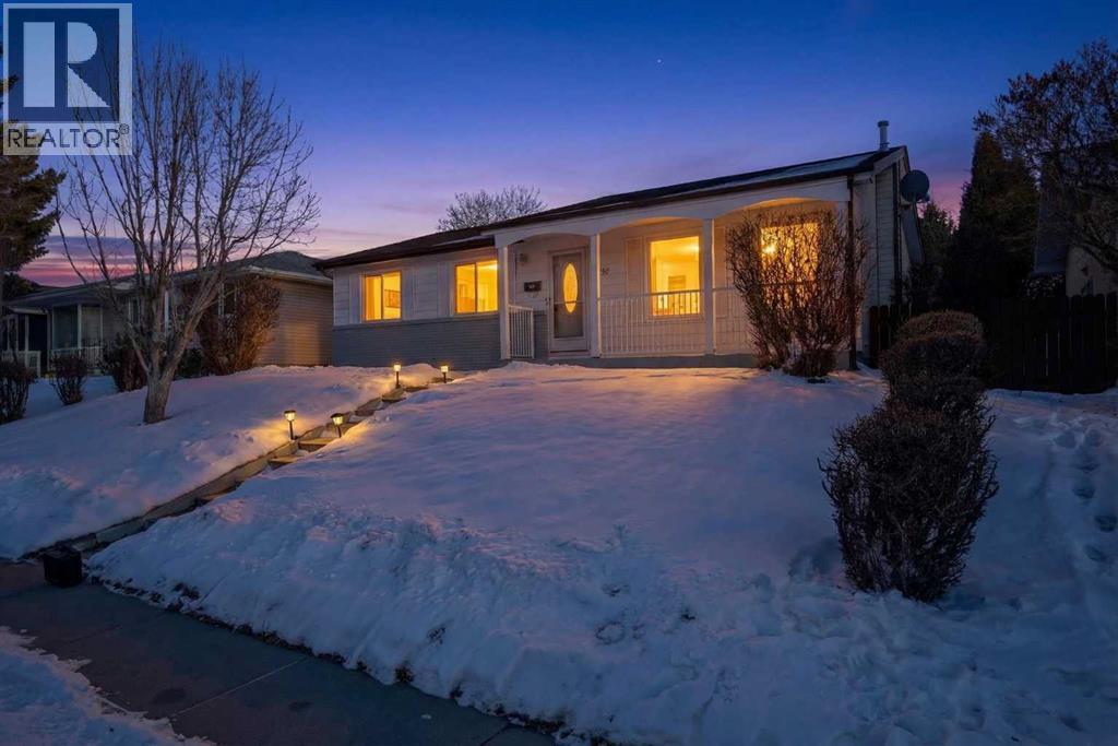 Single Family House Bungalow for Sale in   Street NW Varsity Calgary 
