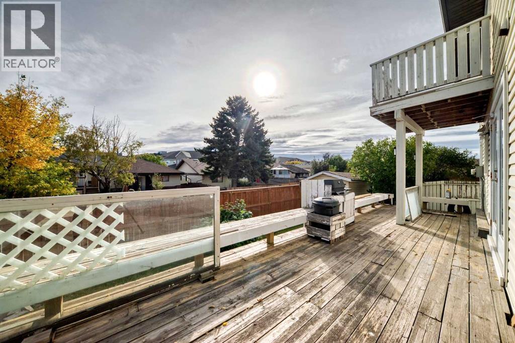 Single Family House for Sale in  Whitewood Bay NE Whitehorn Calgary 