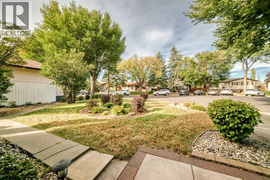 Single Family House for Sale in  Whitewood Bay NE Whitehorn Calgary 