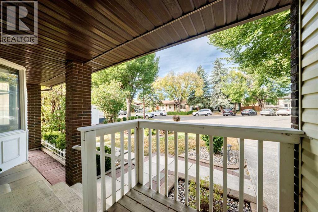 Single Family House for Sale in  Whitewood Bay NE Whitehorn Calgary 