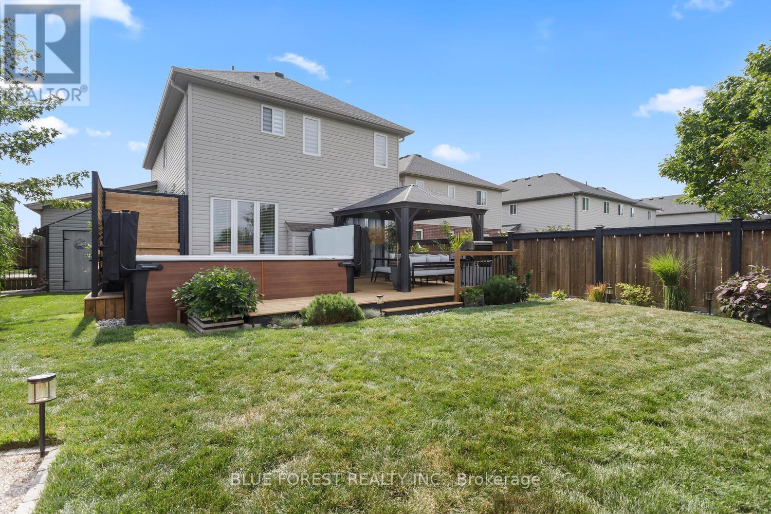 42126 MCBAIN LINE — photo 40