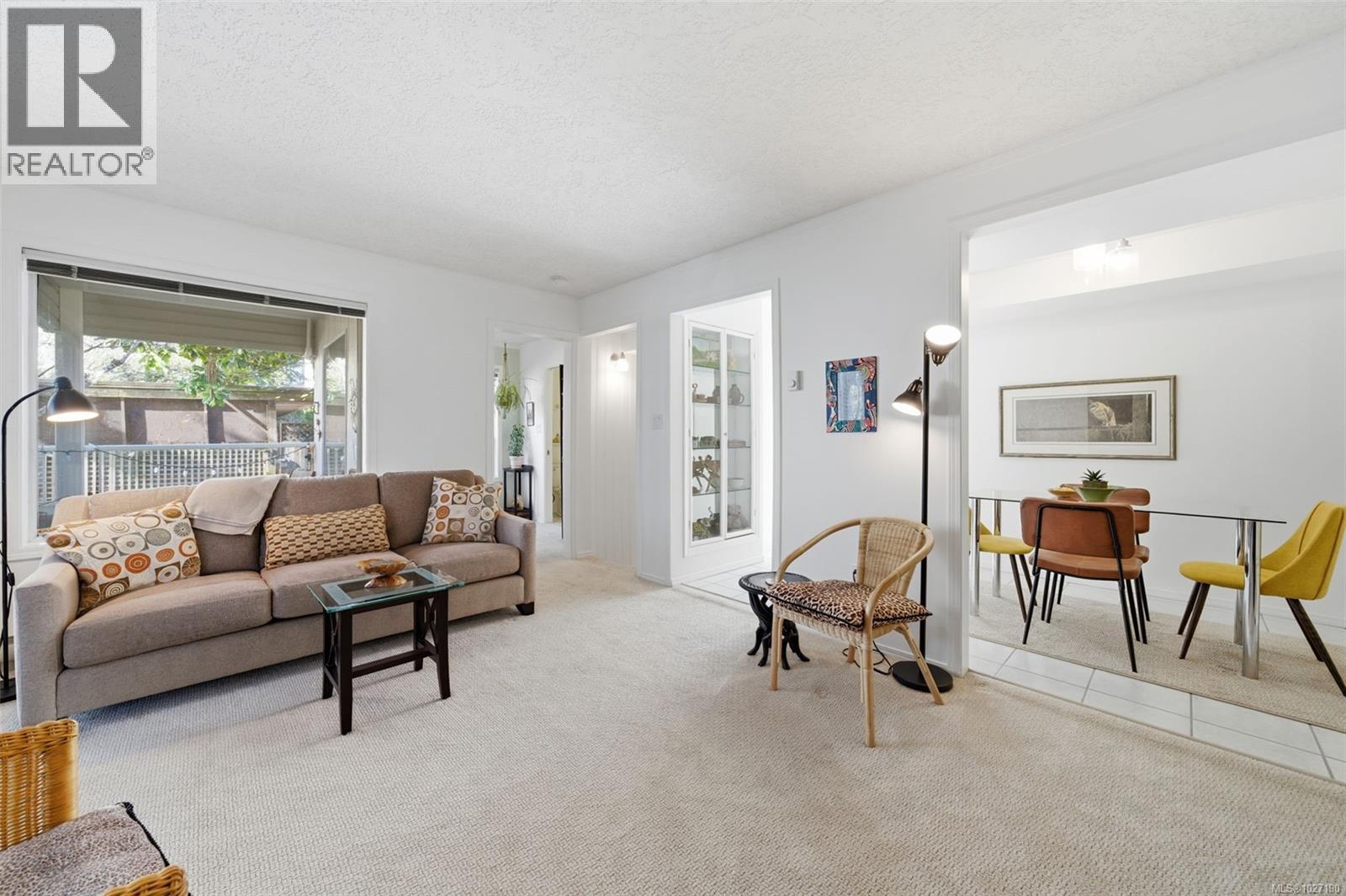 2 1144 View Street, Victoria