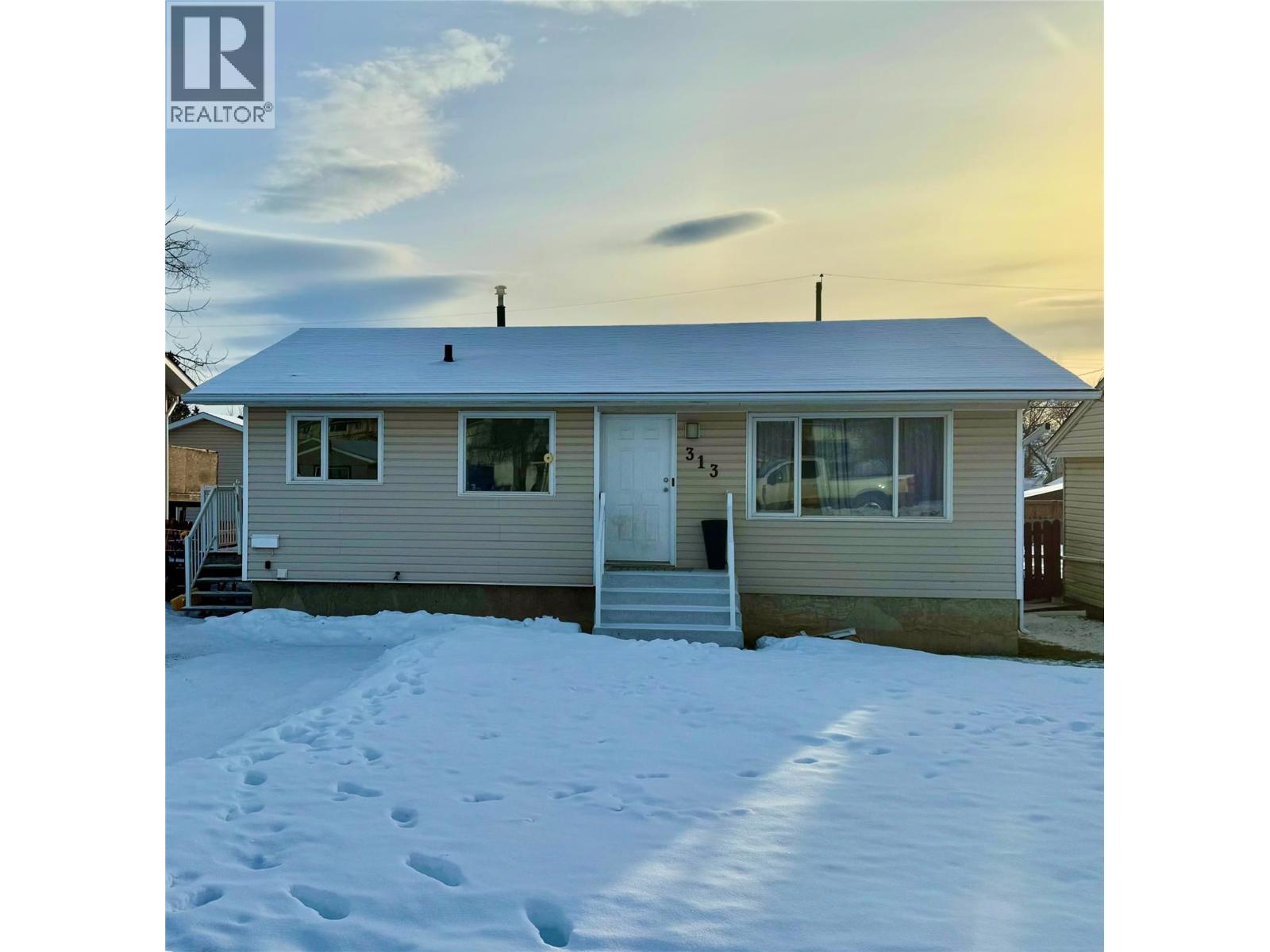 313 98 Avenue, Dawson Creek
