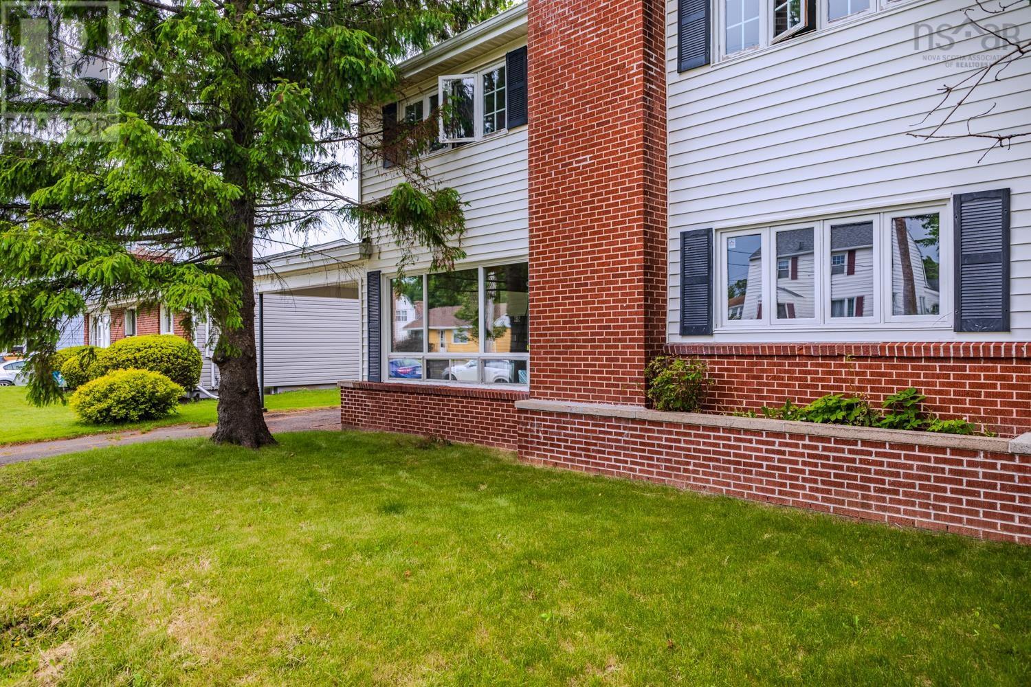 Property 3 of 46 of 63 NORMANDY Avenue