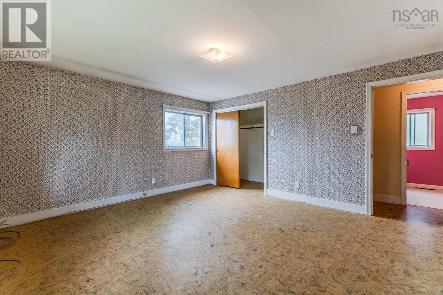 Property 21 of 46 of 63 NORMANDY Avenue