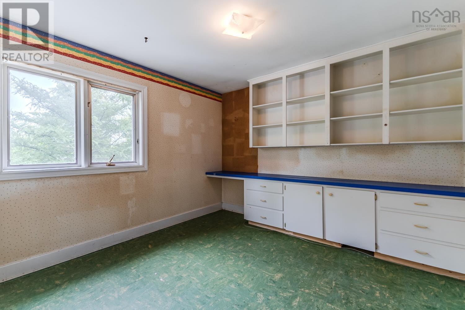 Property 25 of 46 of 63 NORMANDY Avenue