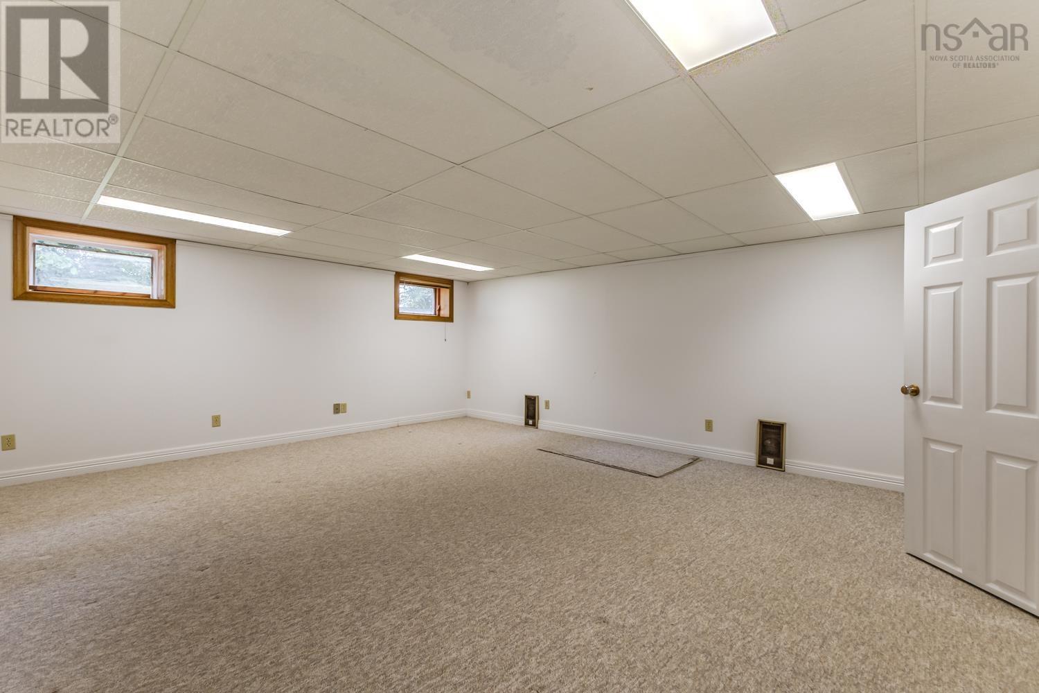 Property 32 of 46 of 63 NORMANDY Avenue