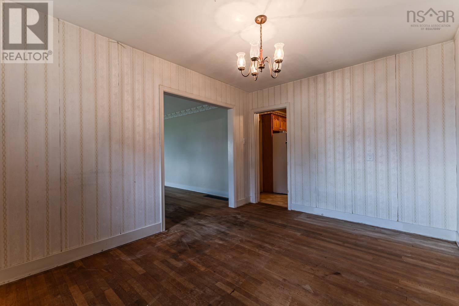 Property 9 of 46 of 63 NORMANDY Avenue