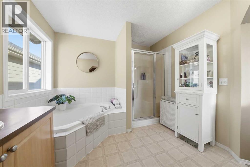 Single Family House for Sale in  Kincora Drive NW Kincora Calgary 