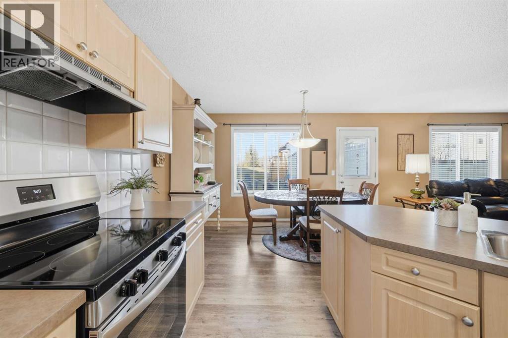 Single Family House for Sale in  Kincora Drive NW Kincora Calgary 