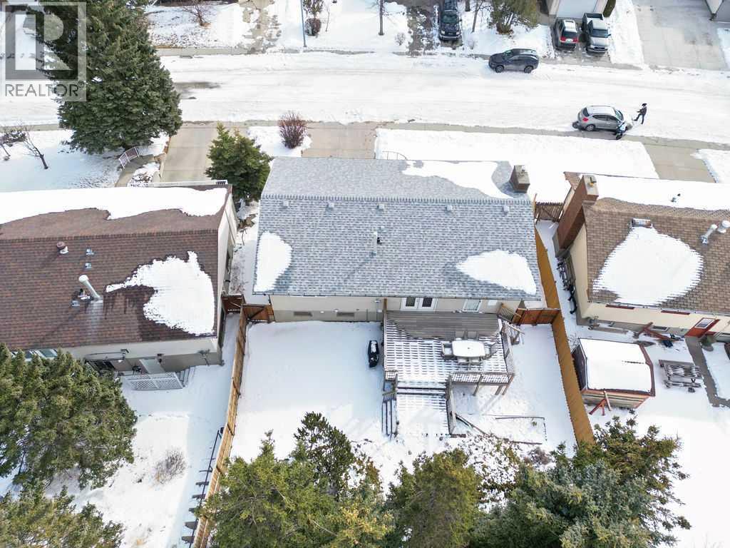 Single Family House Bi-level for Sale in  Thornaby Way NW Thorncliffe Calgary 