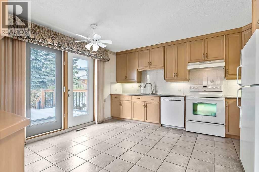 Single Family House Bi-level for Sale in  Thornaby Way NW Thorncliffe Calgary 