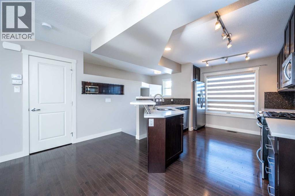 Single Family House for Sale in  Aspen Hills Common SW Aspen Woods Calgary 