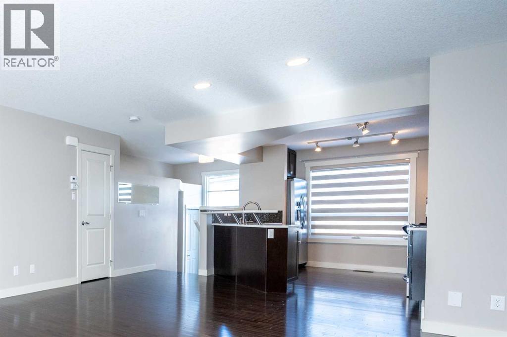 Single Family House for Sale in  Aspen Hills Common SW Aspen Woods Calgary 