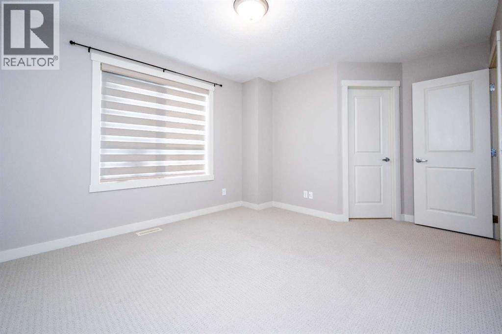 Single Family House for Sale in  Aspen Hills Common SW Aspen Woods Calgary 