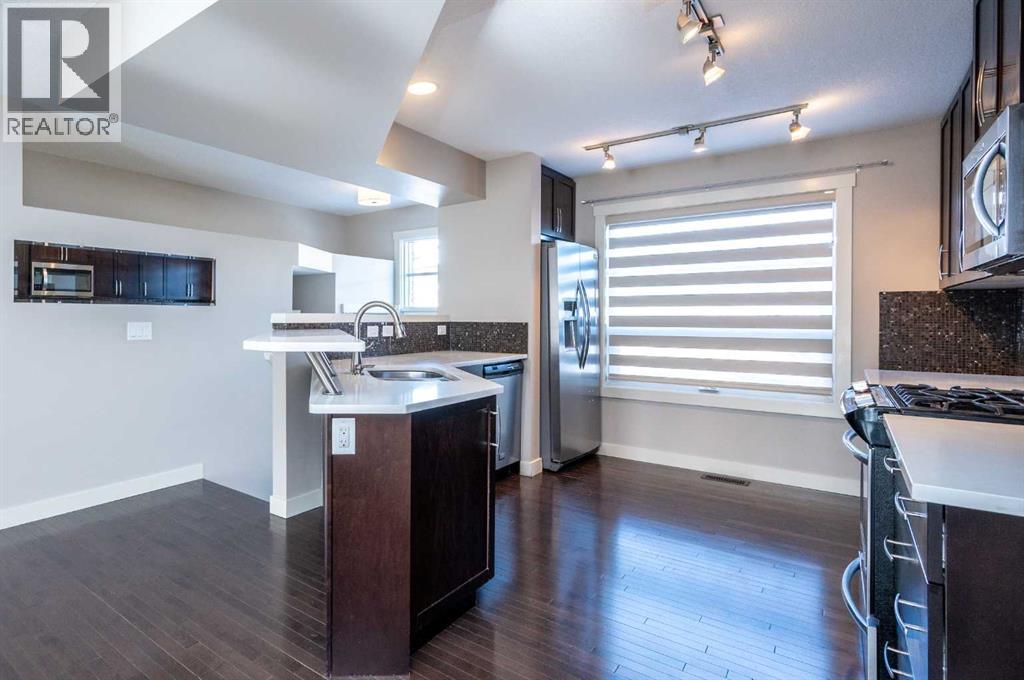 Single Family House for Sale in  Aspen Hills Common SW Aspen Woods Calgary 