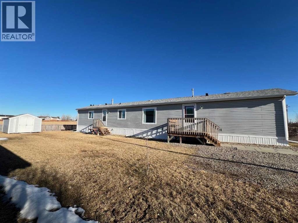 212 Cross Street - Photo 2 of 17, Acme, Alberta