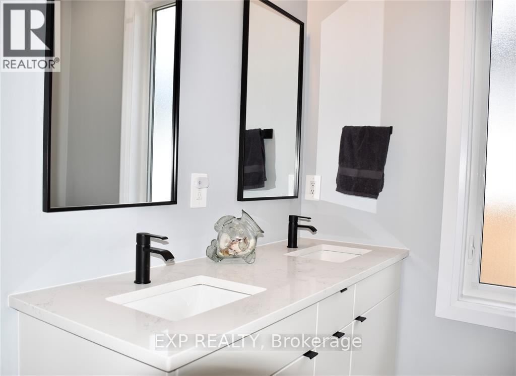 207 ESSEX STREET - 15