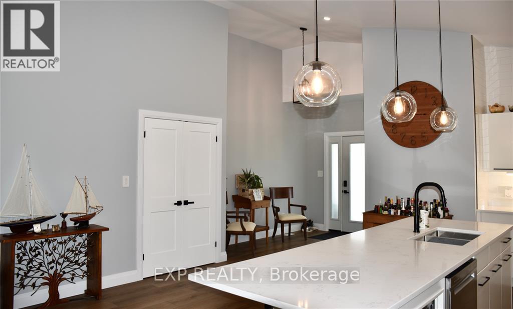 207 ESSEX STREET - 5