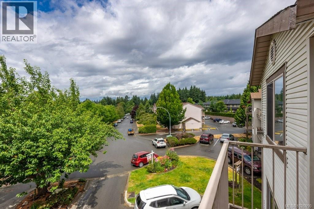 304 4686 Alderwood Pl, Courtenay