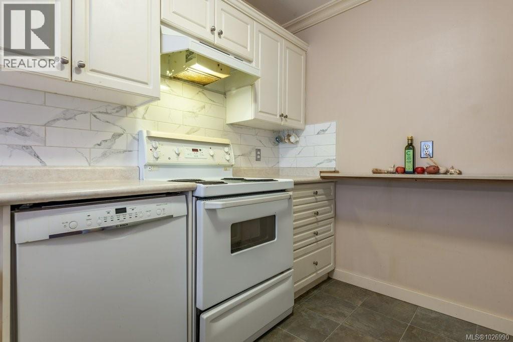 304 4686 Alderwood Pl, Courtenay