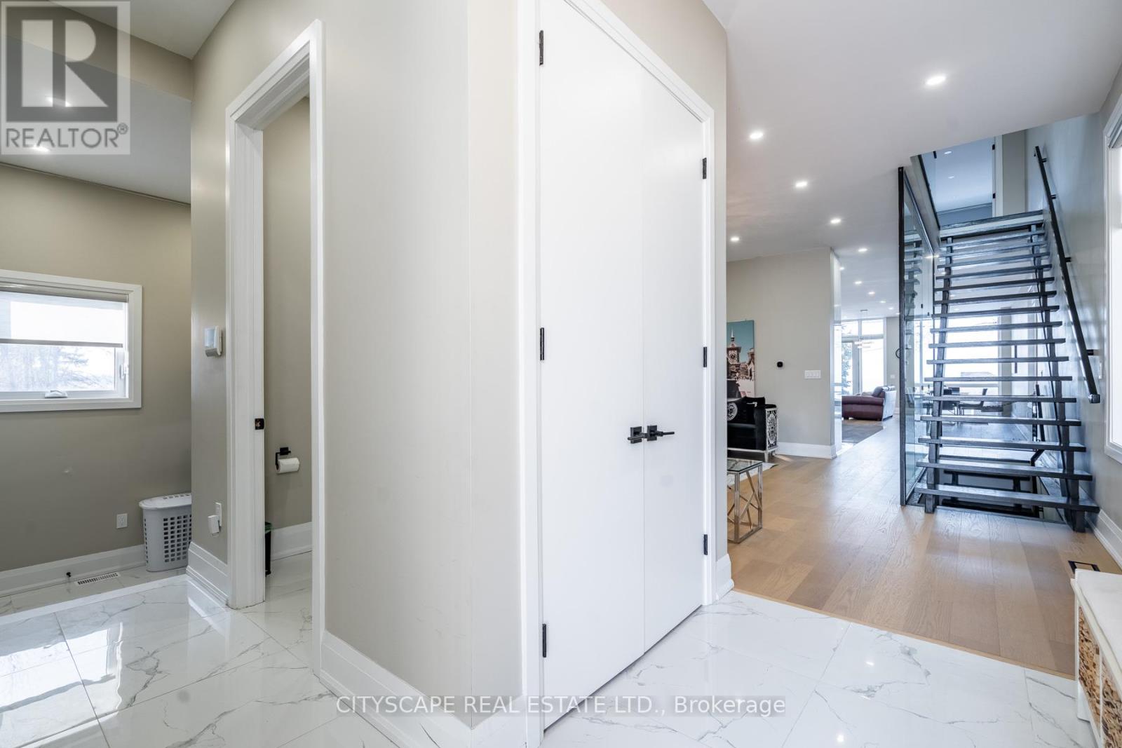 6 CAMPVIEW ROAD - 9