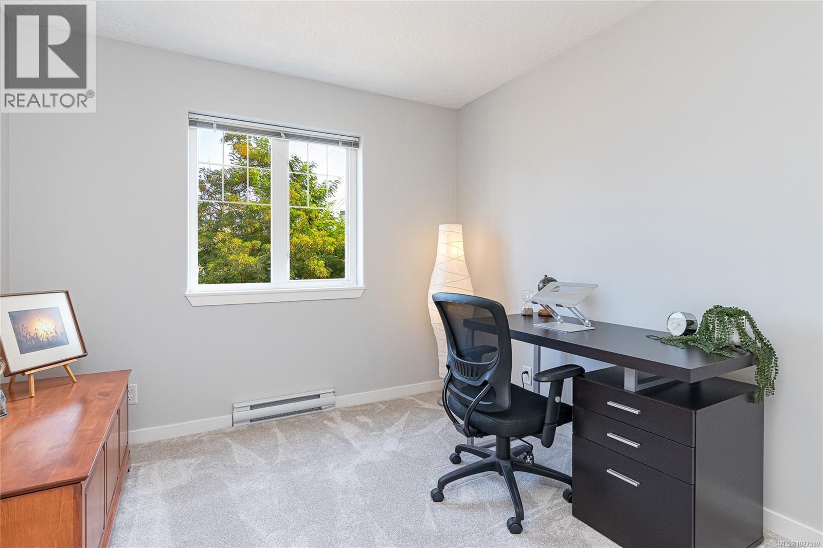 203 2844 Bryn Maur Road, Langford