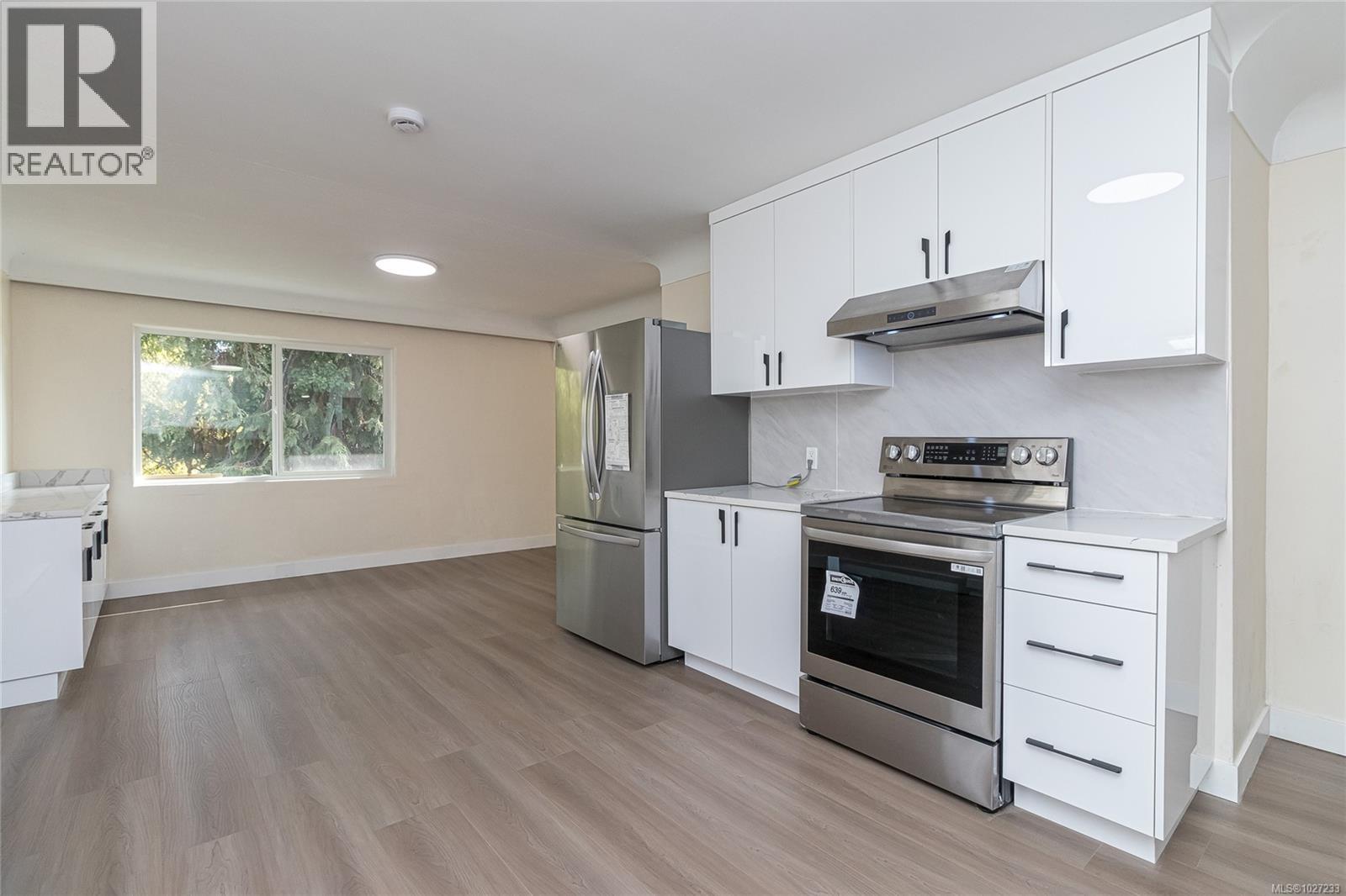  3933 Saanich Road, Saanich