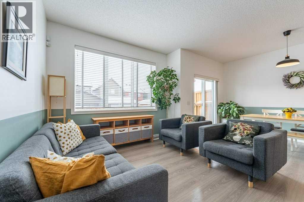 Single Family House for Sale in  Evansridge Crescent NW Evanston Calgary 