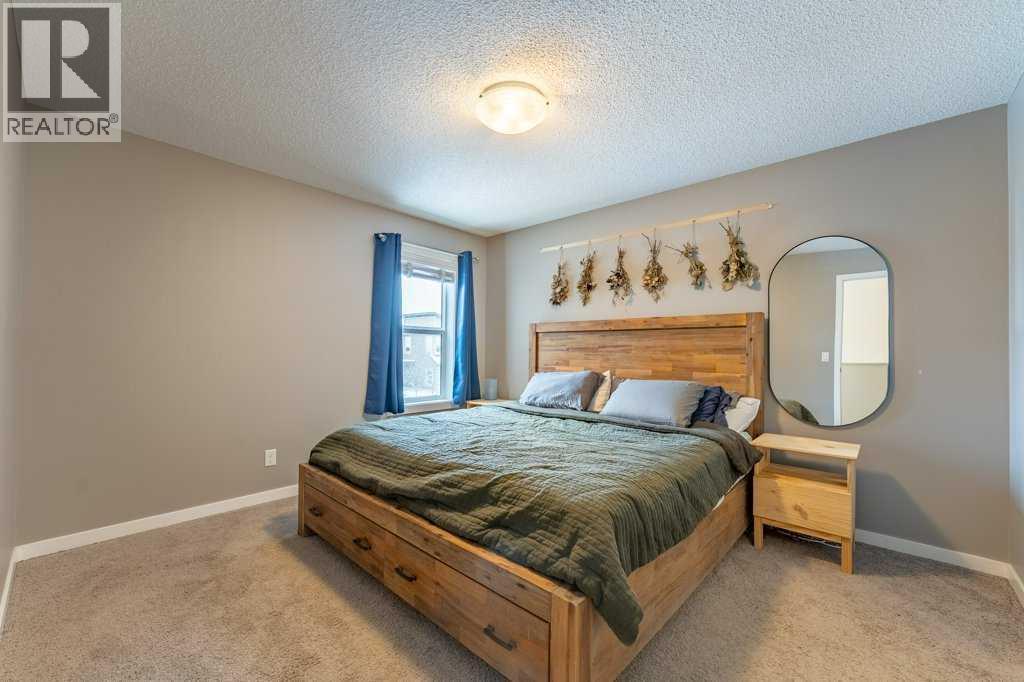 Single Family House for Sale in  Evansridge Crescent NW Evanston Calgary 