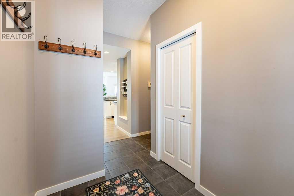 Single Family House for Sale in  Evansridge Crescent NW Evanston Calgary 