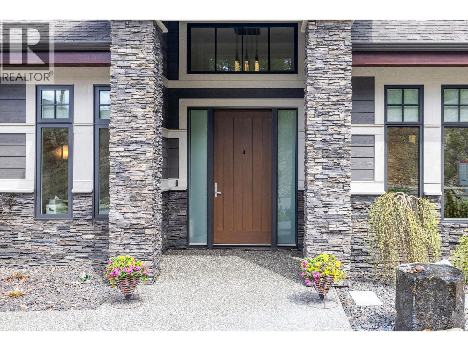  920 Stockley Street, Kelowna